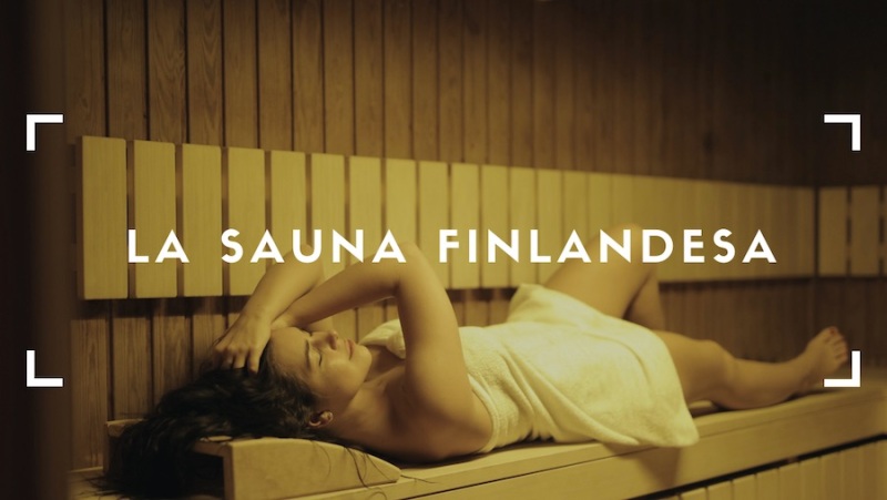 Mujer en la sauna